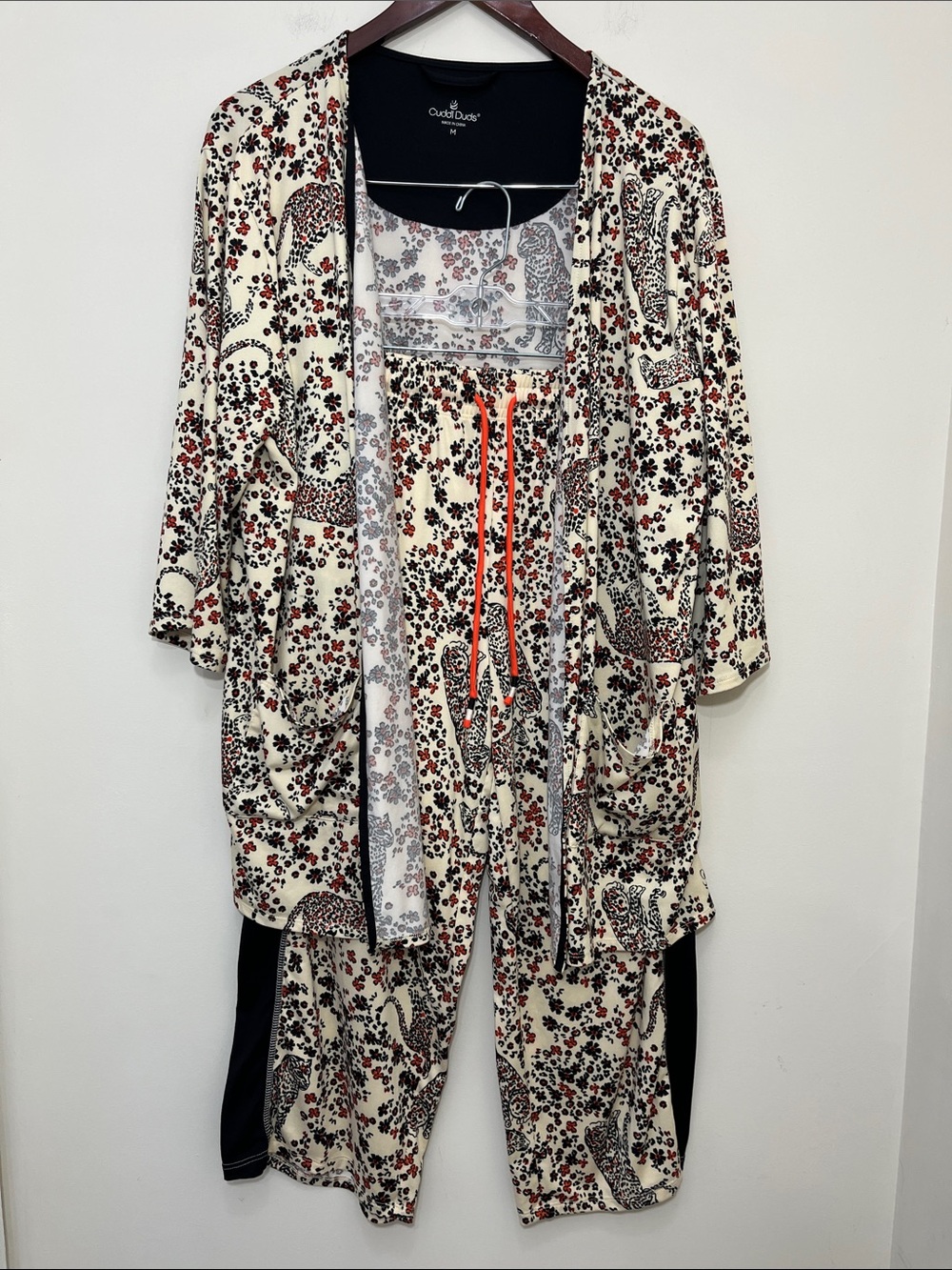 Cuddl Duds Women's 2 Piece Pajama Set Size Medium